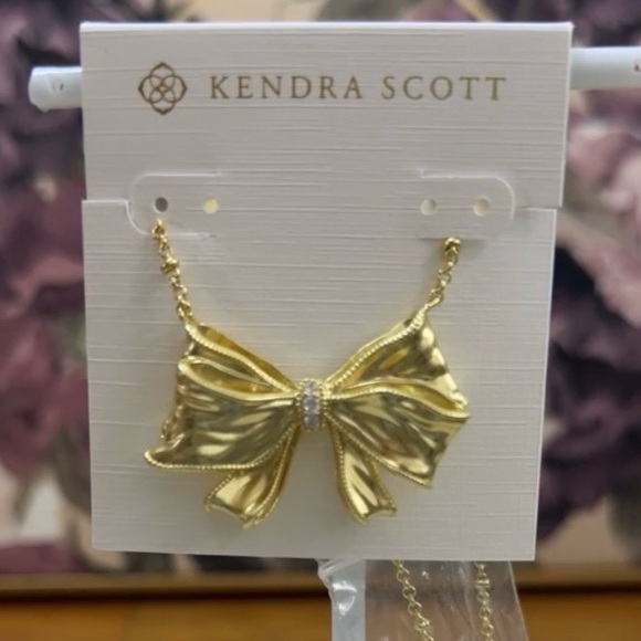 Kendra Scott x love shack fancy Gold Bow Necklace NEW - Picture 6 of 9